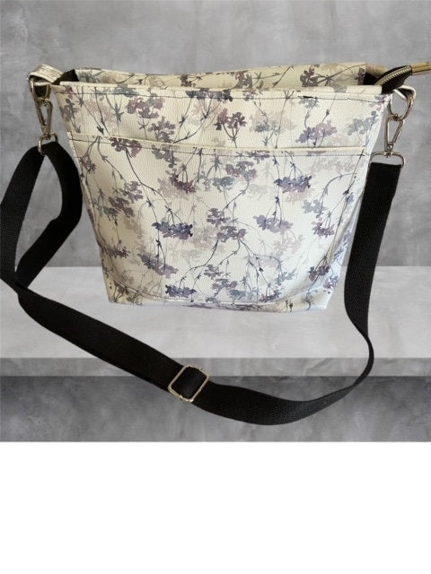 Handbag/Purse/Crossbody Bag/ Shoulder Bag