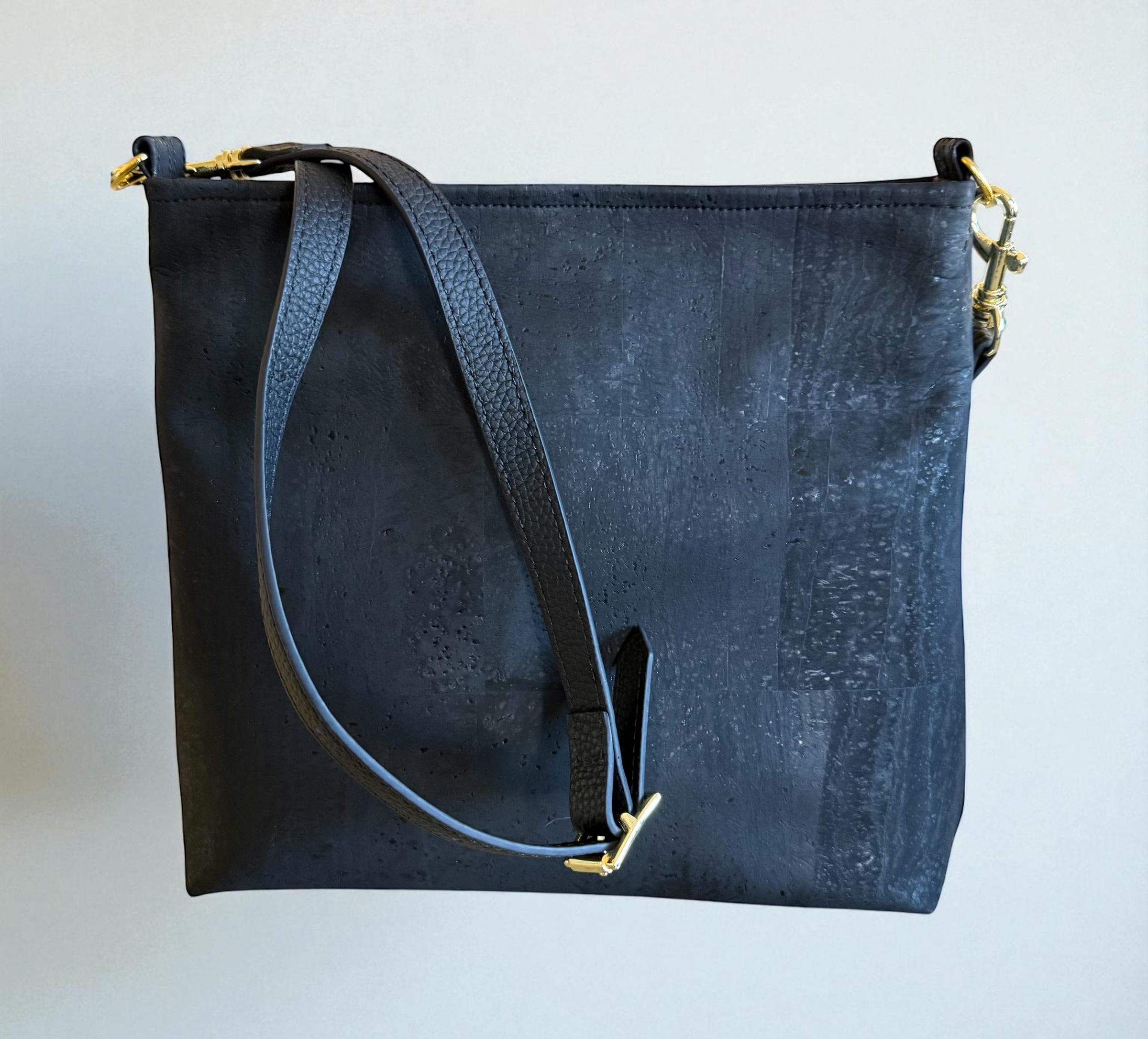 Crossbody purse, Handbag, Black, hearts