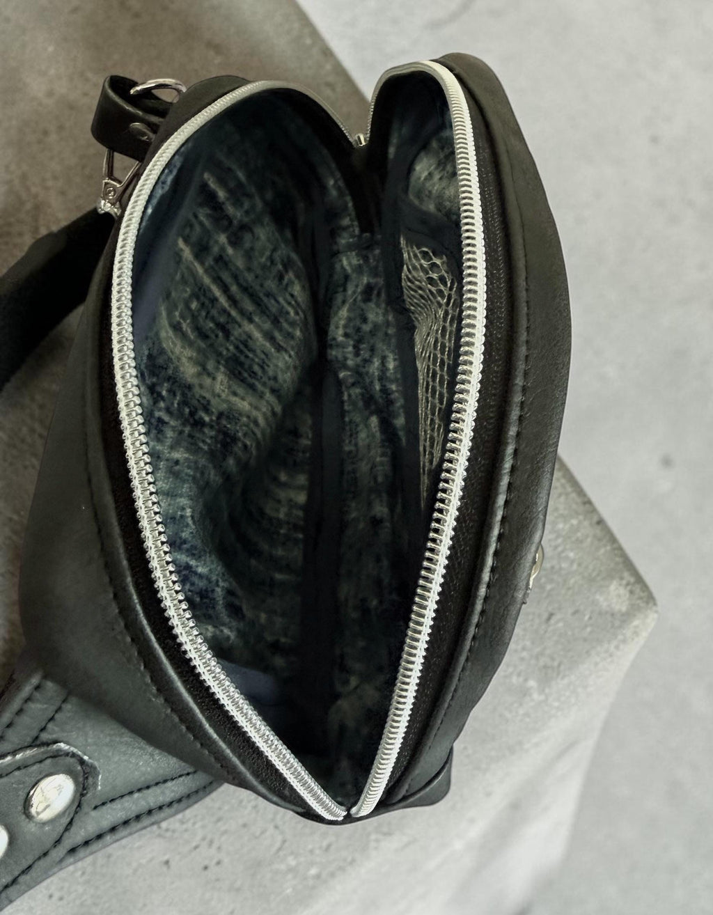 Compact Faux Leather Sling Bag: Crocodile Texture, Zipper Pockets (7.5" x 5.5")