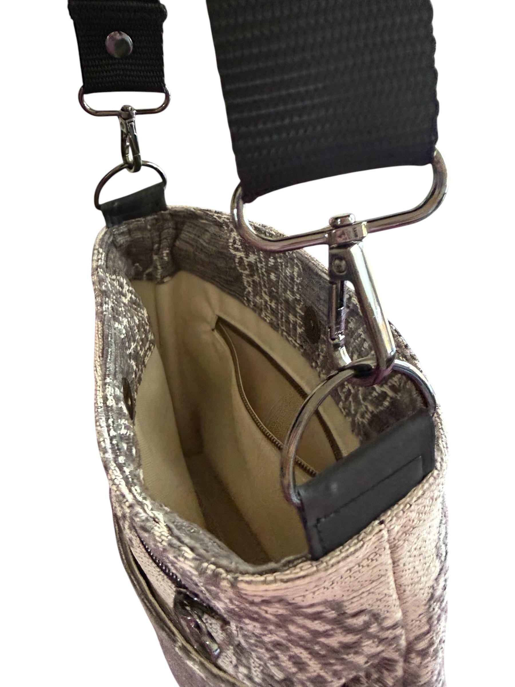 Handbag/Crossbody Bag/Shoulder Bag, Black & white